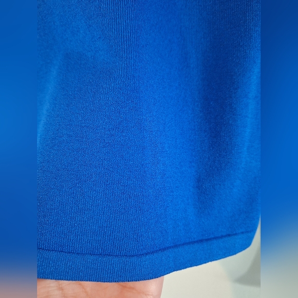 Aritzia Babaton Post Jersey Knit Crew Neck Top Small Cerulean Blue - Picture 5 of 7